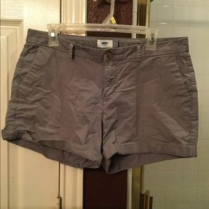 Old navy gray shorts 🤍